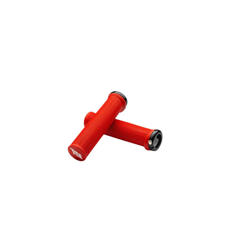 Title L01 Lock On Grips