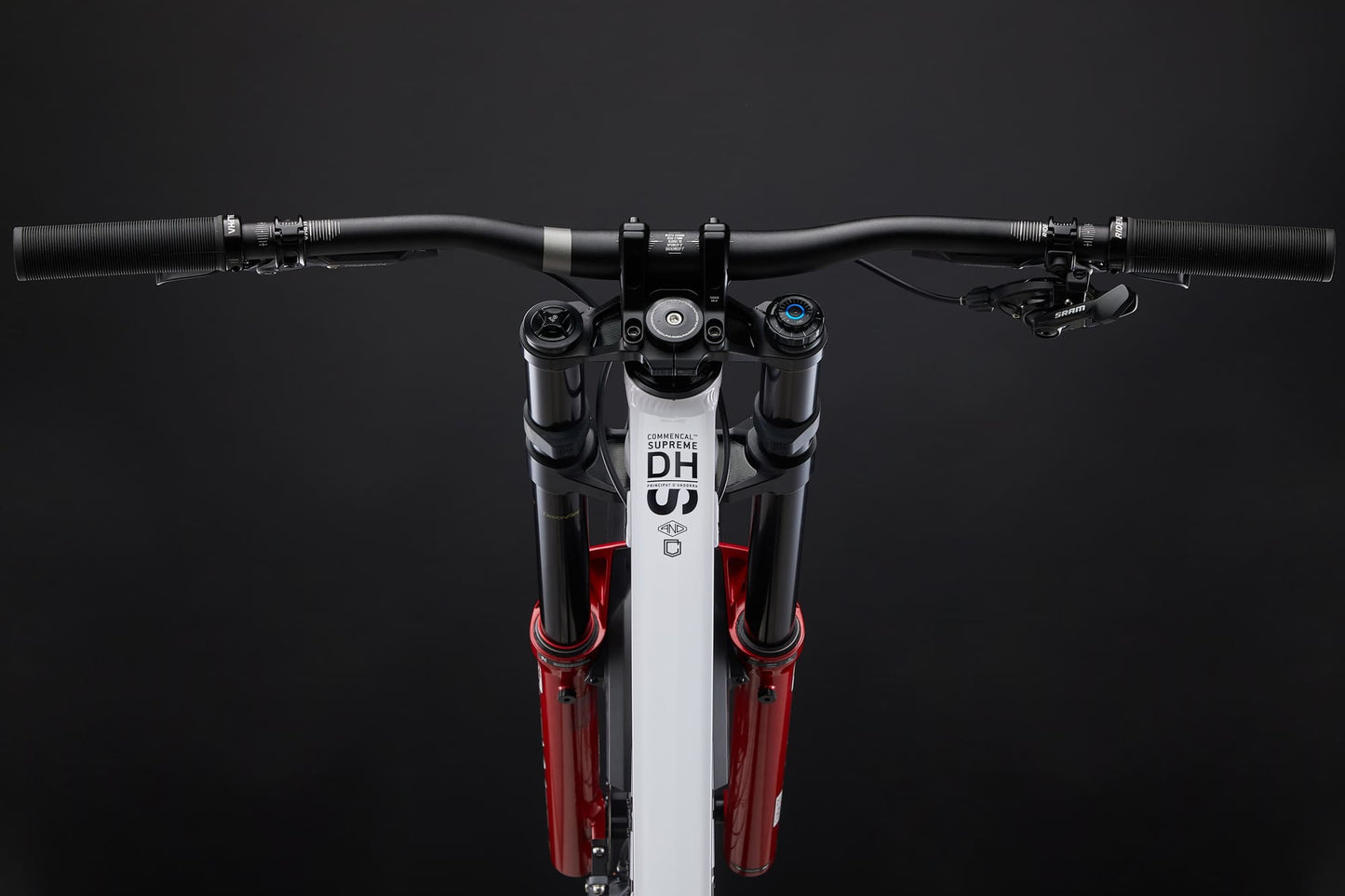 COMMENCAL SUPREME DH V5 ROCKSHOX PURE WHITE