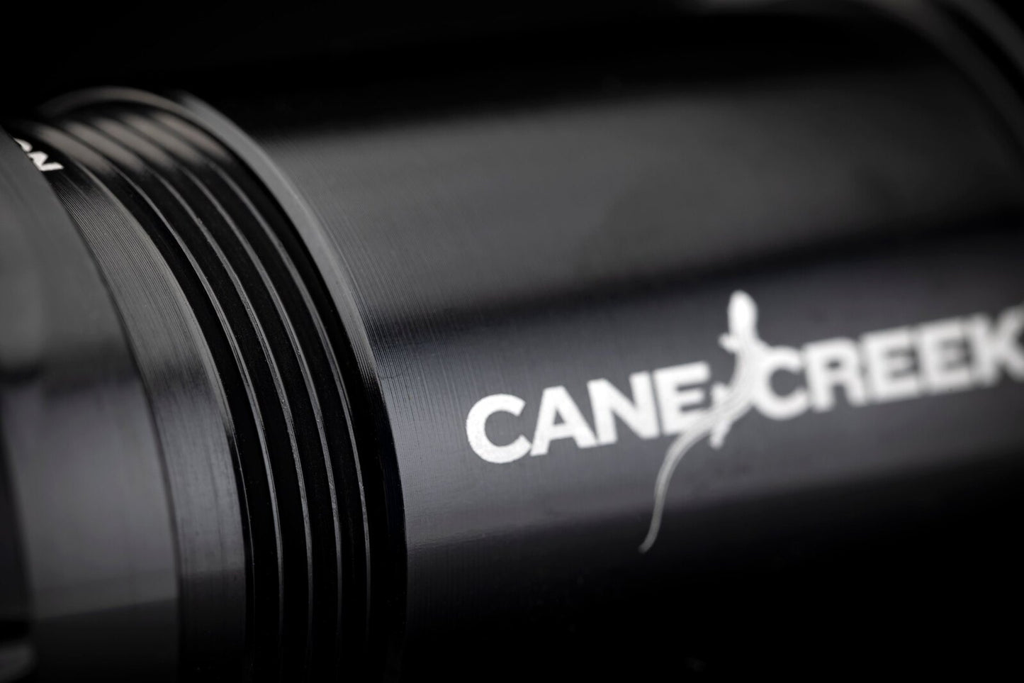 Cane Creek Hellbender 70 Bottom Bracket 30mm BSA Threaded BLACK (BAI0143)
