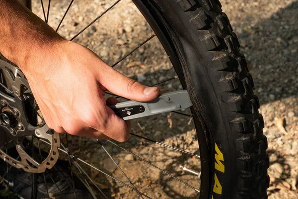 Wolf Tooth 8-Bit Tyre Lever