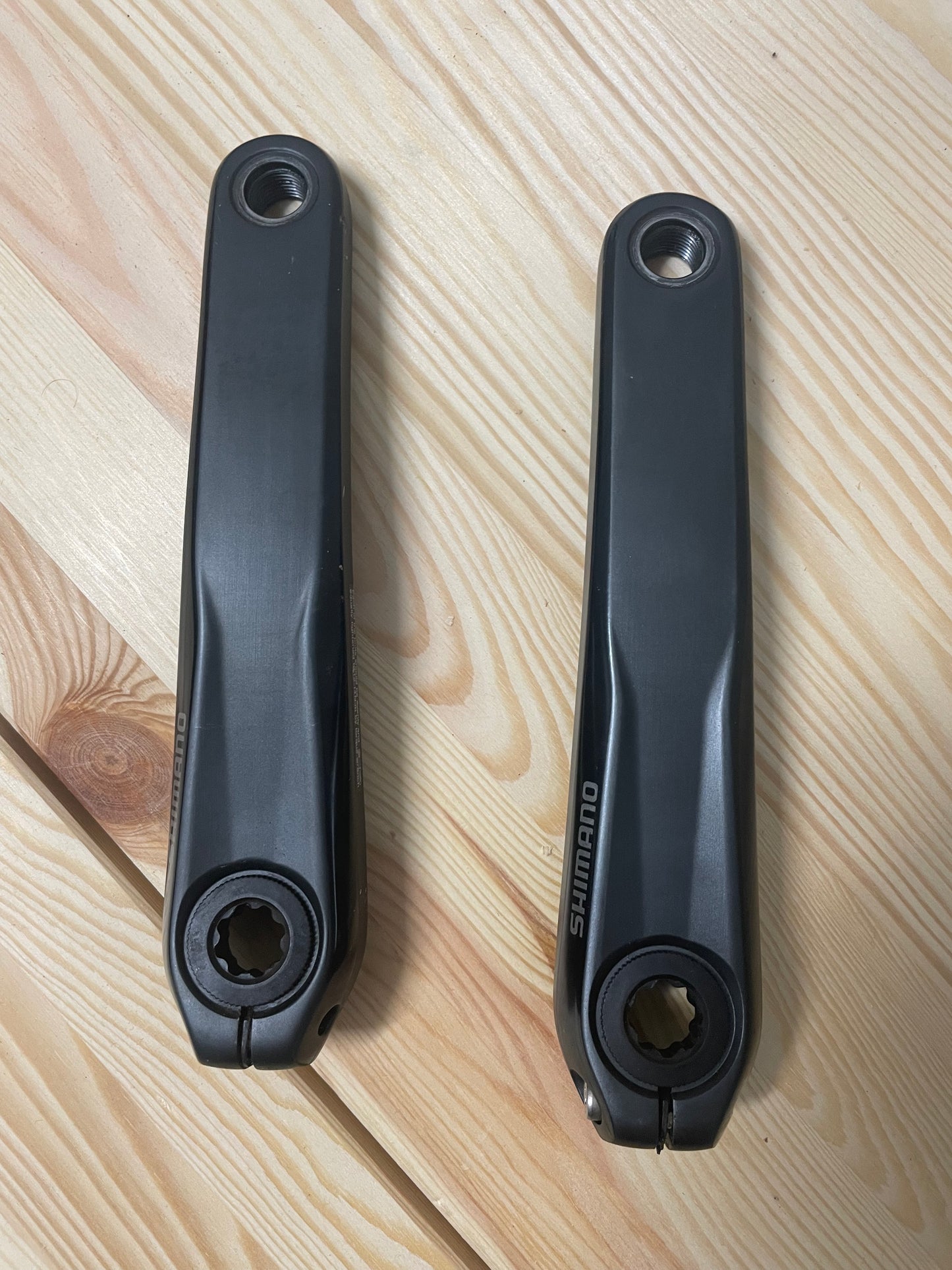 Shimano STEPS FC-E8050 Crank Arm Set without Chainring, Moderate use