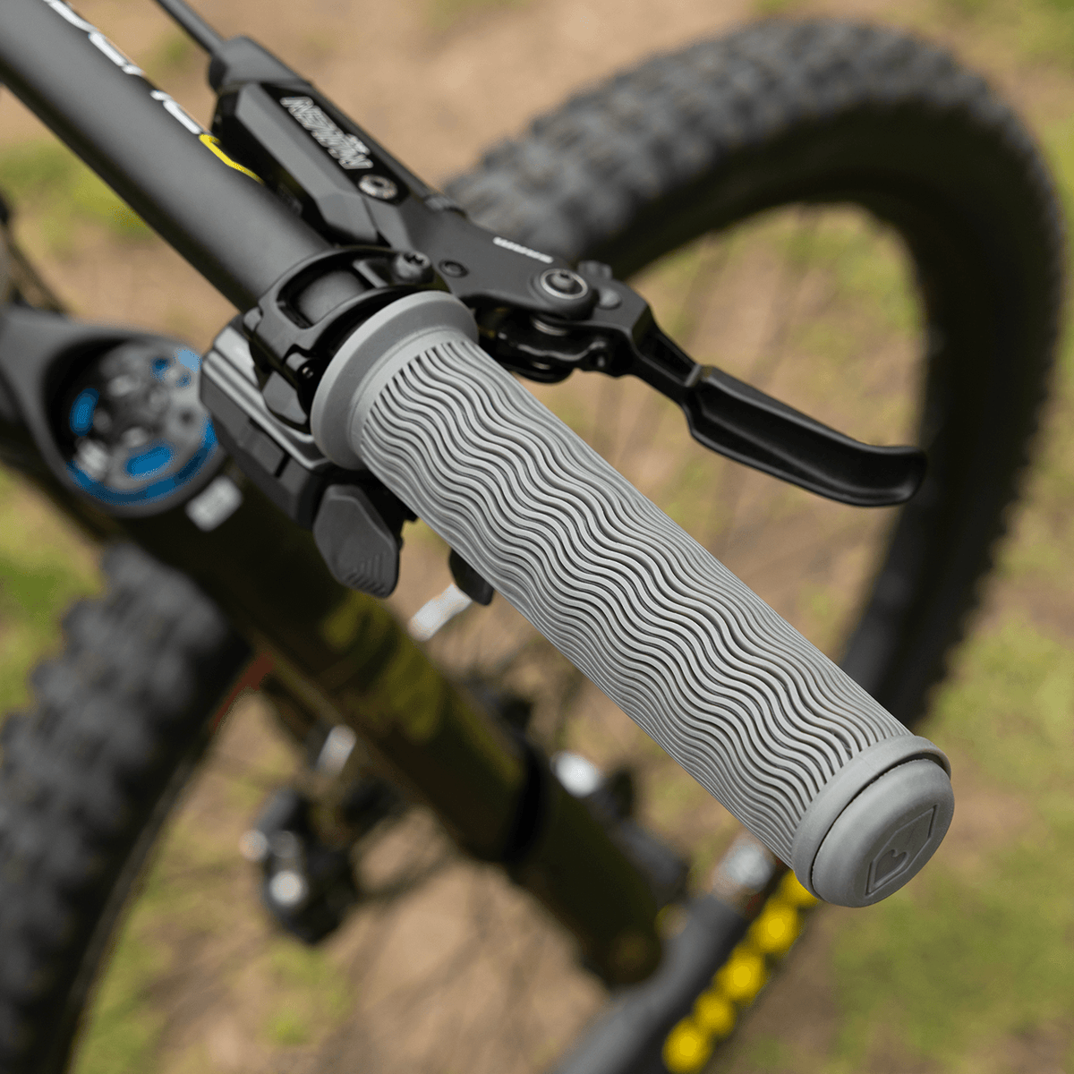 Burgtec The Bartender Pro Vero Sandler Signature Grip
