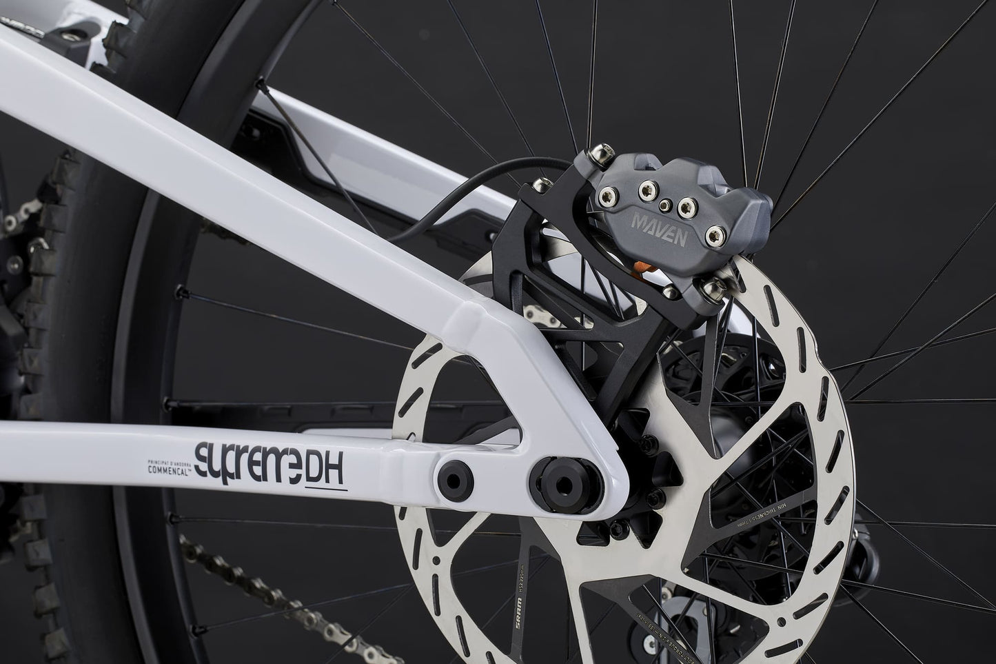 COMMENCAL SUPREME DH V5 ROCKSHOX PURE WHITE