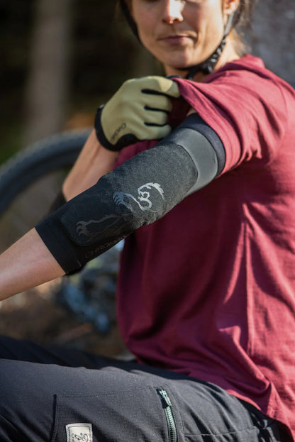 Chromag Shift Elbow Guard