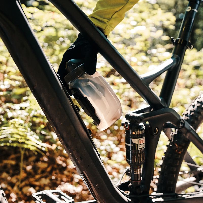 Fidlock Twist Water Bottle With Bike Base Mounting System