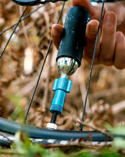 Peaty's Holeshot CO2 Tyre Inflator Kit