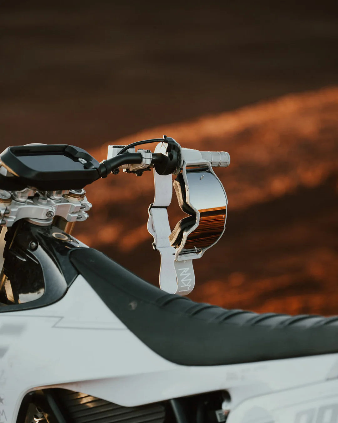 Prutti x RNDM 99 Signature Goggle